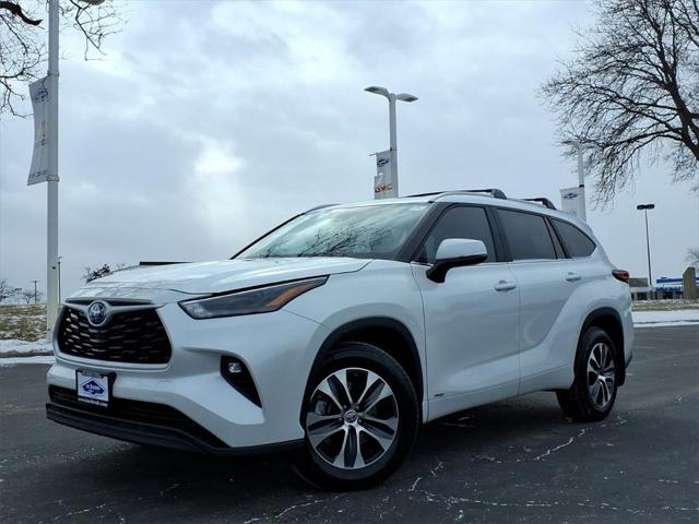 2023 Toyota Highlander Hybrid XLE