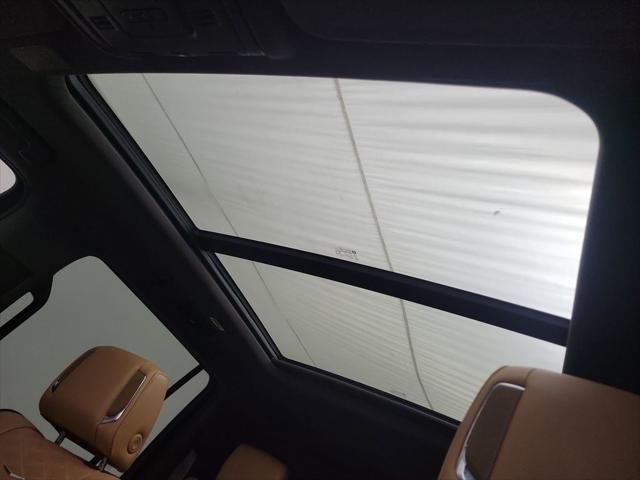 2022 Cadillac Escalade ESV 4WD Premium Luxury