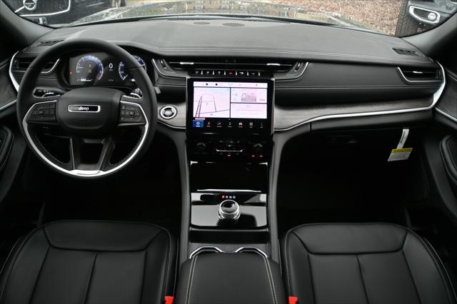 2025 Jeep Grand Cherokee GRAND CHEROKEE LIMITED 4X2 2025 Jeep Grand Cherokee GRAND CHEROKEE LIMITED 4X2