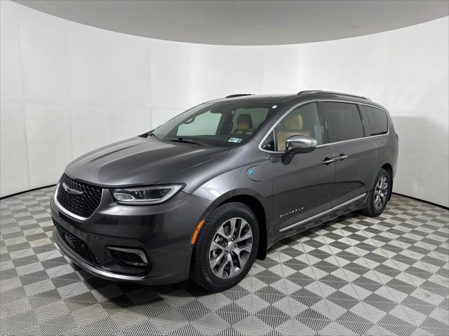 2022 Chrysler Pacifica Hybrid Pinnacle
