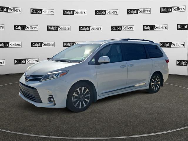 2018 Toyota Sienna Limited Premium 7 Passenger