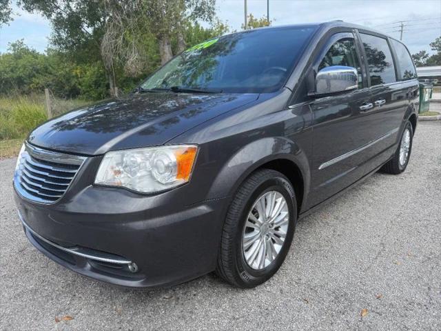 2015 Chrysler Town & Country Limited Platinum