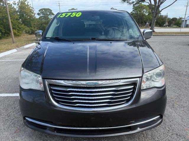 2015 Chrysler Town & Country Limited Platinum