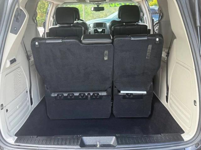 2015 Chrysler Town & Country Limited Platinum
