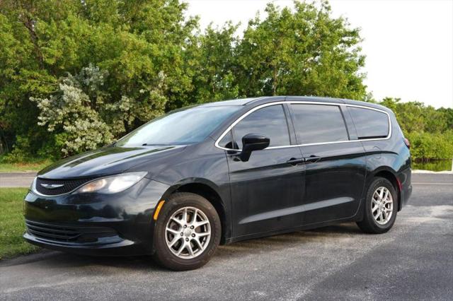 2018 Chrysler Pacifica LX for sale in Fort Lauderdale, FL