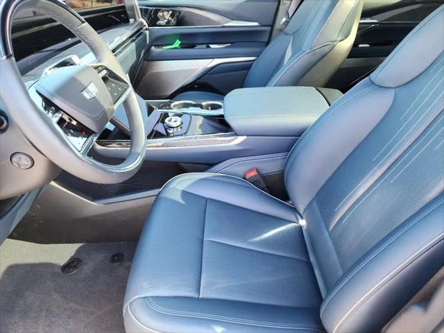 2025 Cadillac Escalade Luxury 2 AWD