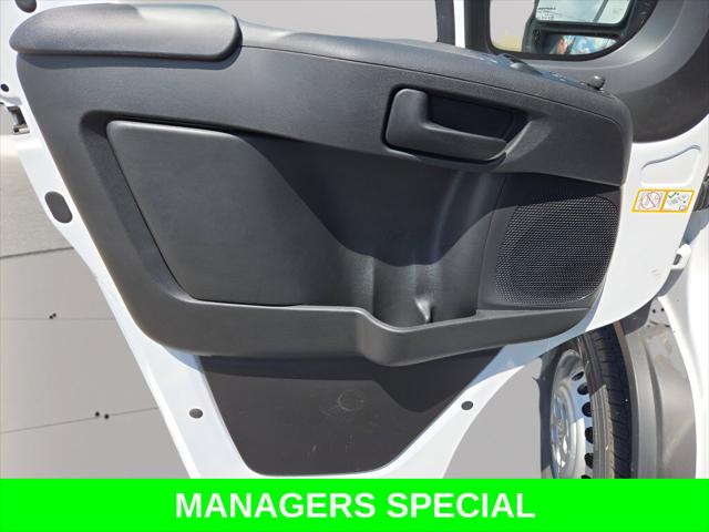 2026 Ram ProMaster Cargo Van Tradesman Low Roof 136 WB w/Pass Seat