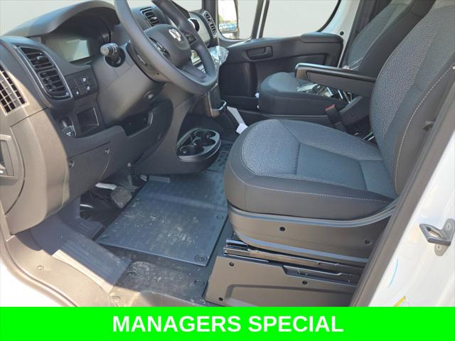 2026 Ram ProMaster Cargo Van Tradesman Low Roof 136 WB w/Pass Seat
