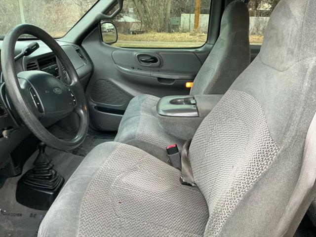 2000 Ford F-150 Base
