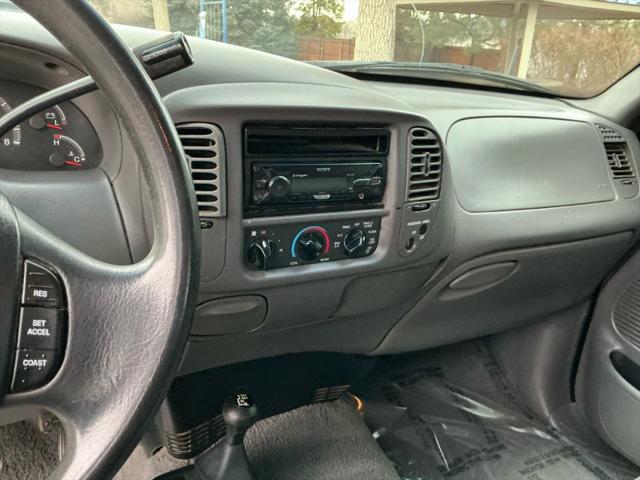 2000 Ford F-150 Base