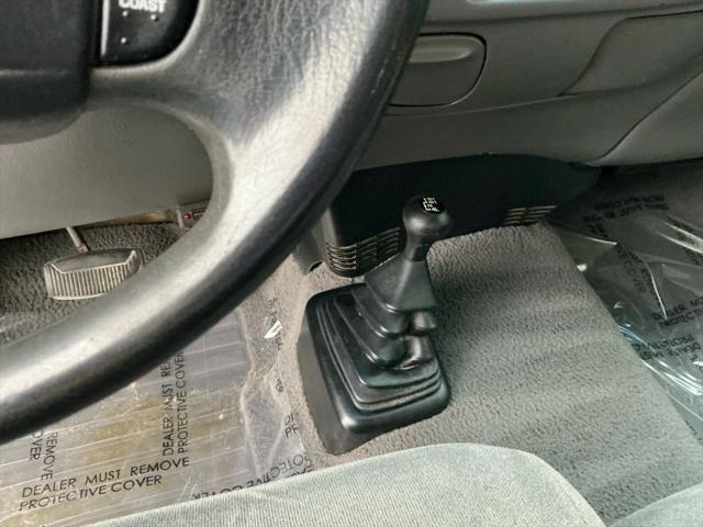 2000 Ford F-150 Base