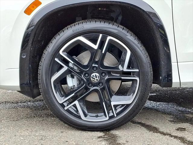 2026 Volkswagen Tiguan SEL R-Line Turbo