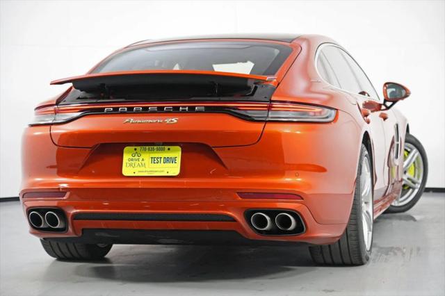 2022 Porsche Panamera E-Hybrid 4S Executive