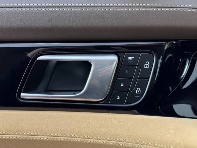 2022 Porsche Panamera E-Hybrid 4S Executive
