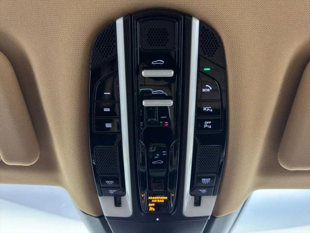 2022 Porsche Panamera E-Hybrid 4S Executive