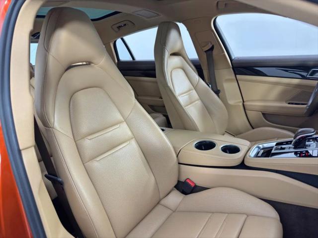 2022 Porsche Panamera E-Hybrid 4S Executive
