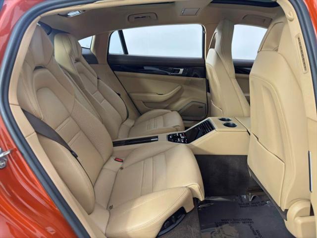 2022 Porsche Panamera E-Hybrid 4S Executive