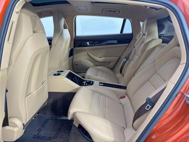 2022 Porsche Panamera E-Hybrid 4S Executive