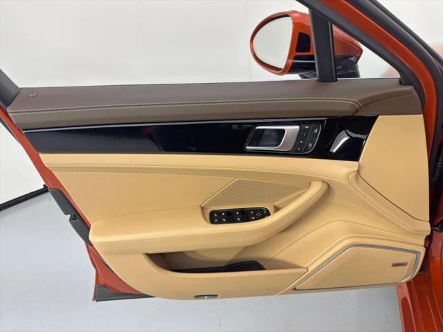 2022 Porsche Panamera E-Hybrid 4S Executive