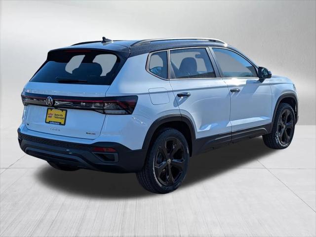 2026 Volkswagen Taos SE Black