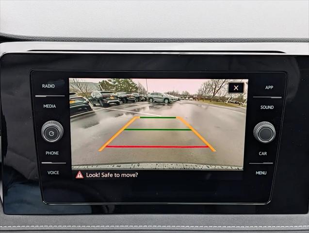 2026 Volkswagen Taos SE Black
