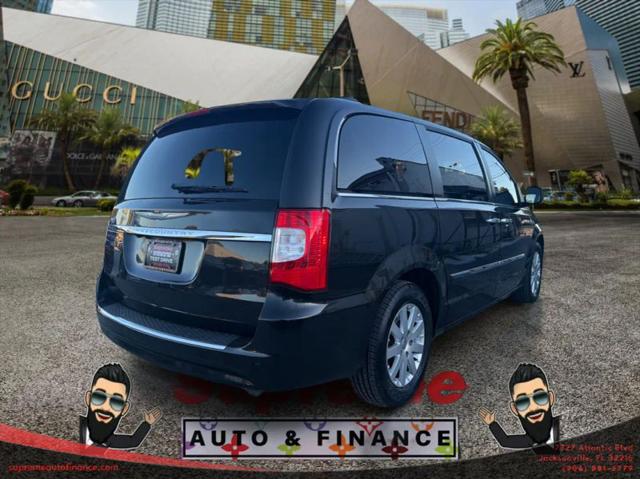 2015 Chrysler Town & Country Touring