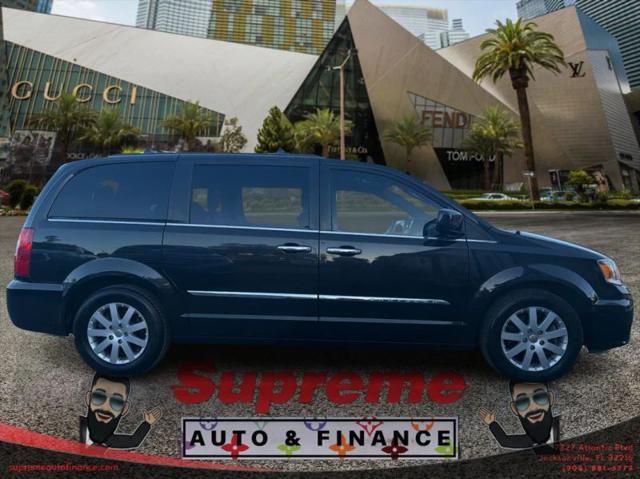 2015 Chrysler Town & Country Touring