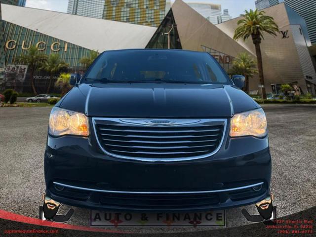 2015 Chrysler Town & Country Touring