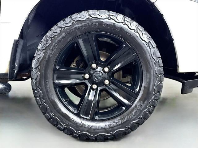 2017 Ram 1500 Night Crew Cab 4x4 5'7" Box