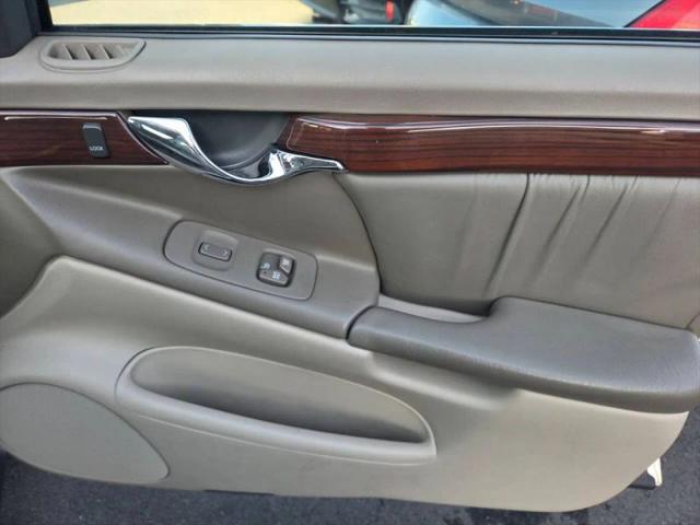 2002 Cadillac DeVille DHS