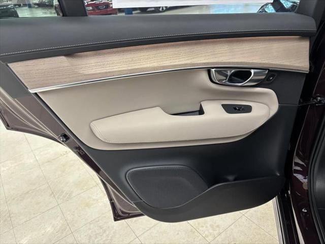 2026 Volvo XC90 Plus, B6 AWD Gas (mild hybrid), Gasoline, Bright, 6 Seats