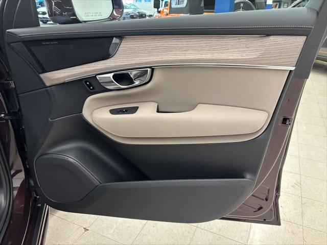 2026 Volvo XC90 Plus, B6 AWD Gas (mild hybrid), Gasoline, Bright, 6 Seats