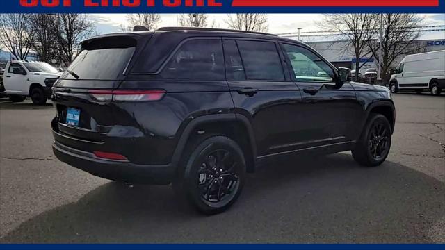 2026 Jeep Grand Cherokee Laredo Altitude