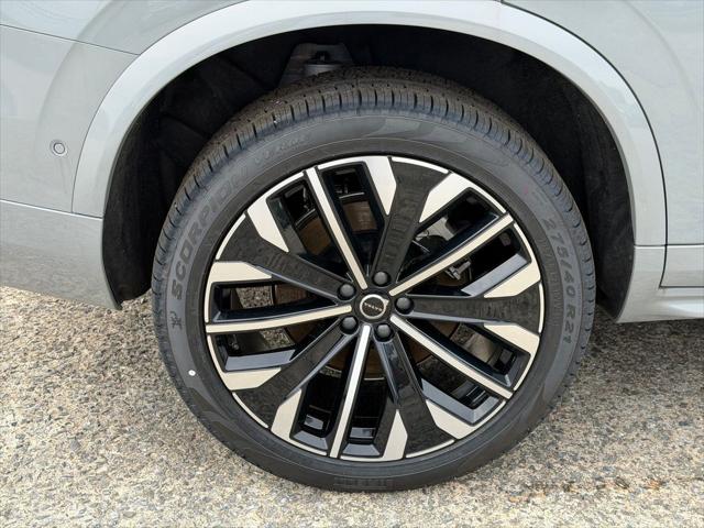 2026 Volvo XC90 Plus, B6 AWD Gas mild hybrid, Gasoline, Bright, 7 Seats