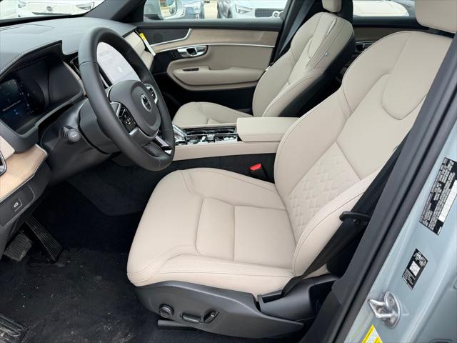 2026 Volvo XC90 Plus, B6 AWD Gas mild hybrid, Gasoline, Bright, 7 Seats