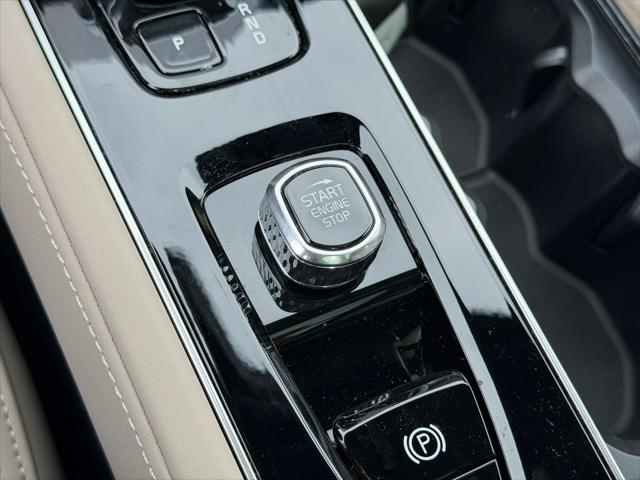 2026 Volvo XC90 Plus, B6 AWD Gas mild hybrid, Gasoline, Bright, 7 Seats