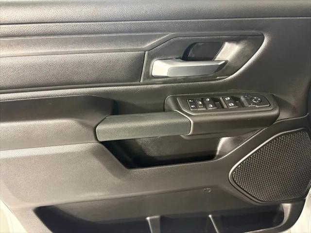 2026 Ram 1500 Express Crew Cab 4x4 57 Box