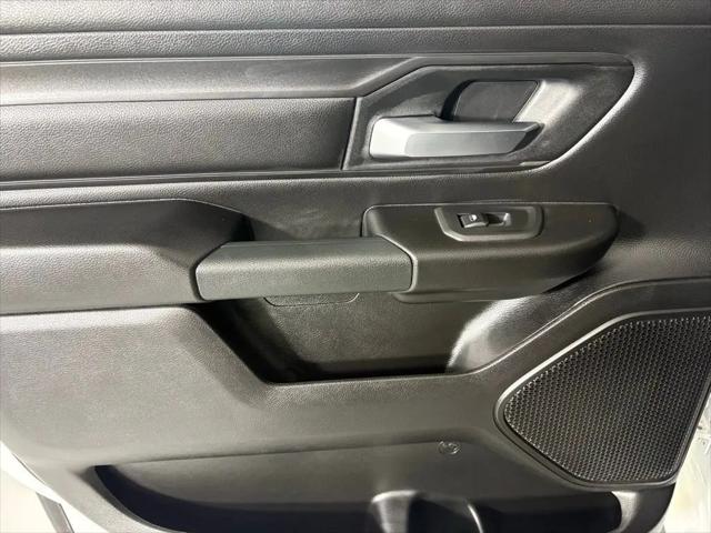 2026 Ram 1500 Express Crew Cab 4x4 57 Box