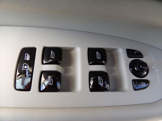 2026 Volvo XC90 Plug-In Hybrid Ultra, T8 AWD, Electric/Gasoline, Bright, 7 Seats