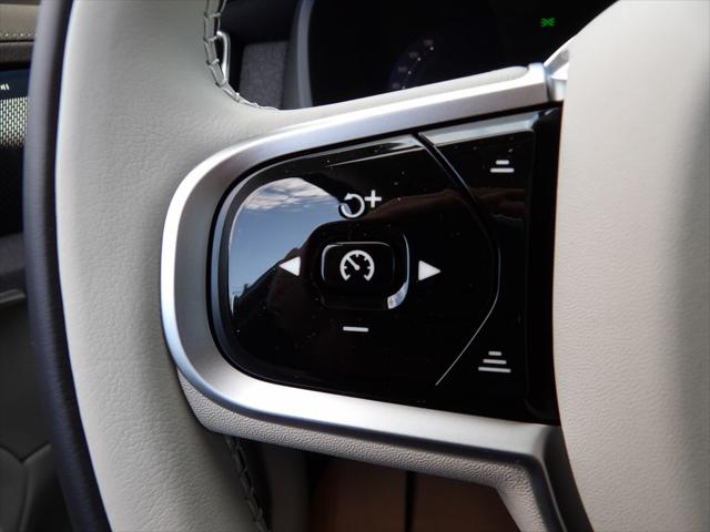 2026 Volvo XC90 Plug-In Hybrid Ultra, T8 AWD, Electric/Gasoline, Bright, 7 Seats