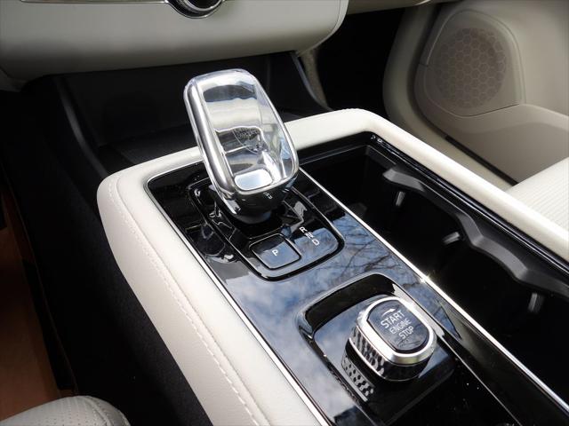 2026 Volvo XC90 Plug-In Hybrid Ultra, T8 AWD, Electric/Gasoline, Bright, 7 Seats