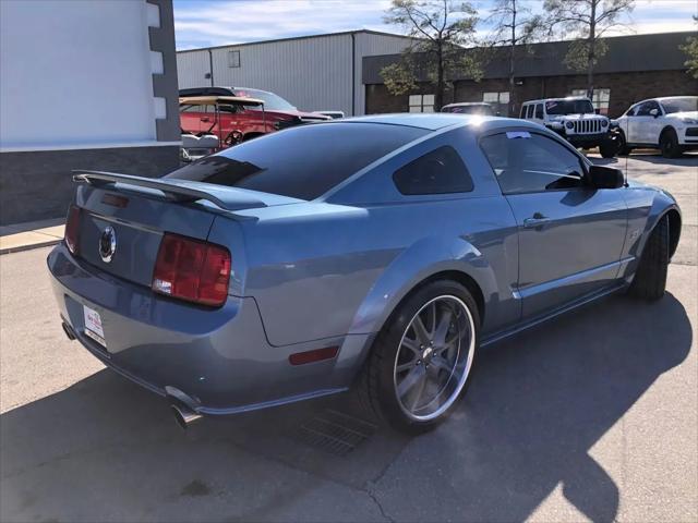 2005 Ford Mustang GT Premium