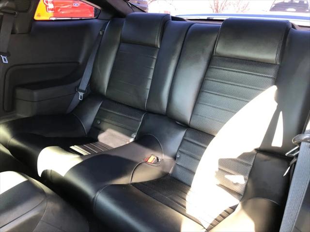 2005 Ford Mustang GT Premium