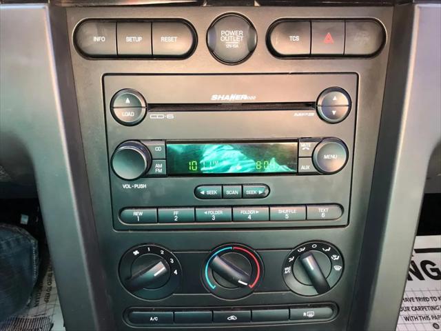 2005 Ford Mustang GT Premium