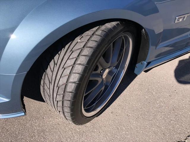 2005 Ford Mustang GT Premium