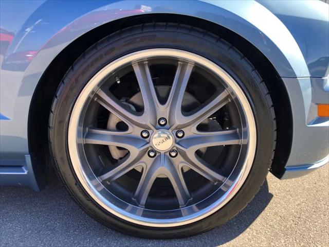 2005 Ford Mustang GT Premium