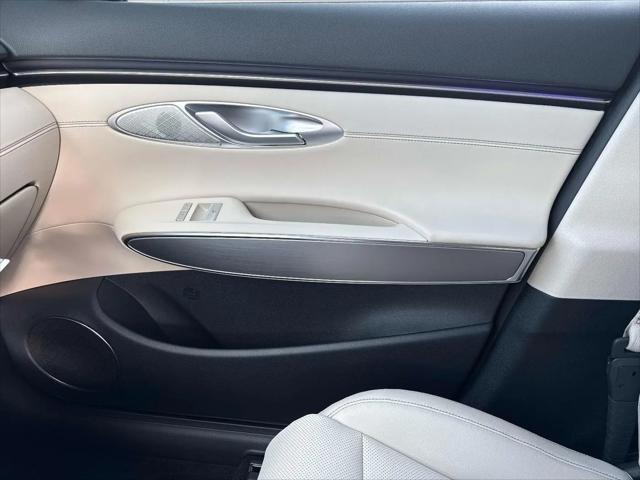 2026 Genesis GV70 2.5T Select