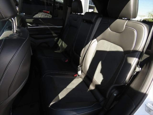 2026 Jeep Grand Cherokee Altitude 4x4