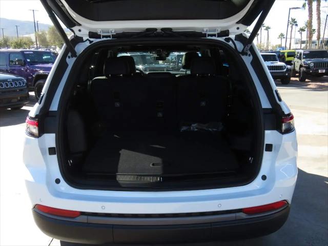 2026 Jeep Grand Cherokee Altitude 4x4