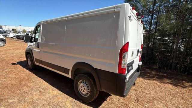 2026 Ram ProMaster Cargo Van Tradesman Low Roof 136" WB w/Pass Seat